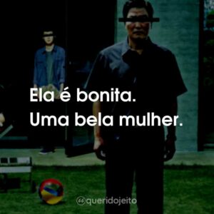 Ela é bonita. Uma bela mulher.