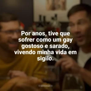 Por anos, tive que sofrer como um gay gostoso e sarado, vivendo minha vida em sigilo. Mais que Amigos (Filme)