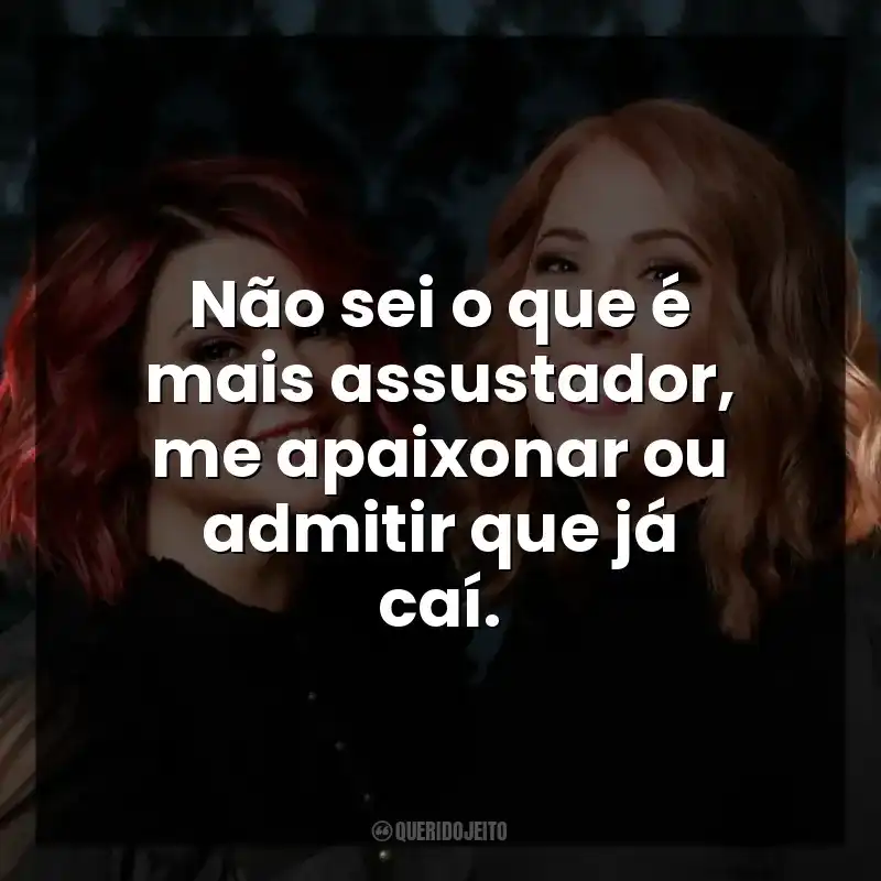 Não sei o que é mais assustador, me apaixonar ou admitir que já caí.