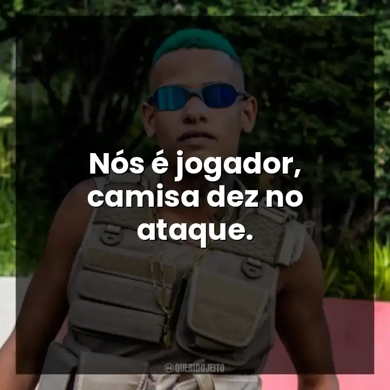 Nós é jogador, camisa dez no ataque.