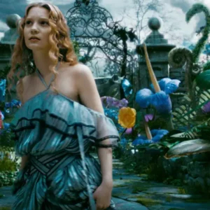 Alice no País das Maravilhas (2010): Uma Viagem Surreal ao Mundo de Tim Burton